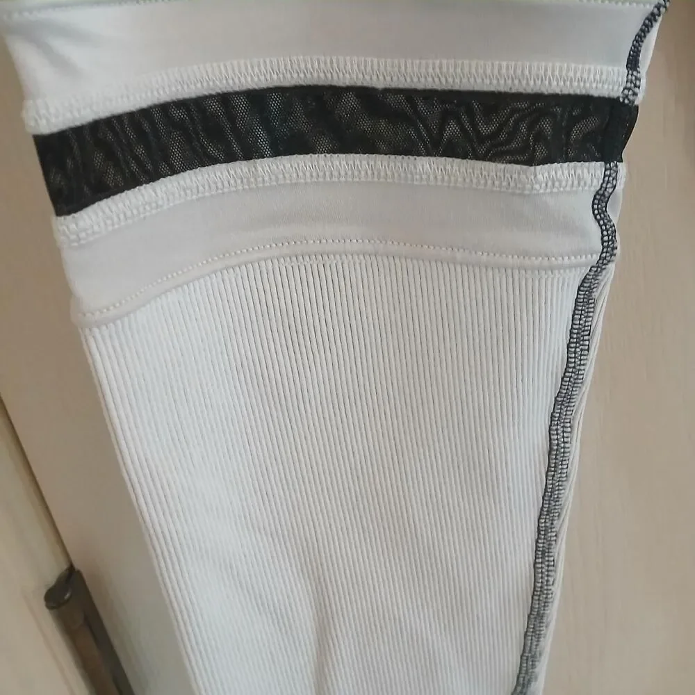 ALO Yoga 7/8 Player Mesh Stripe Ribbed Leggings Black & Bone XS Athleisure